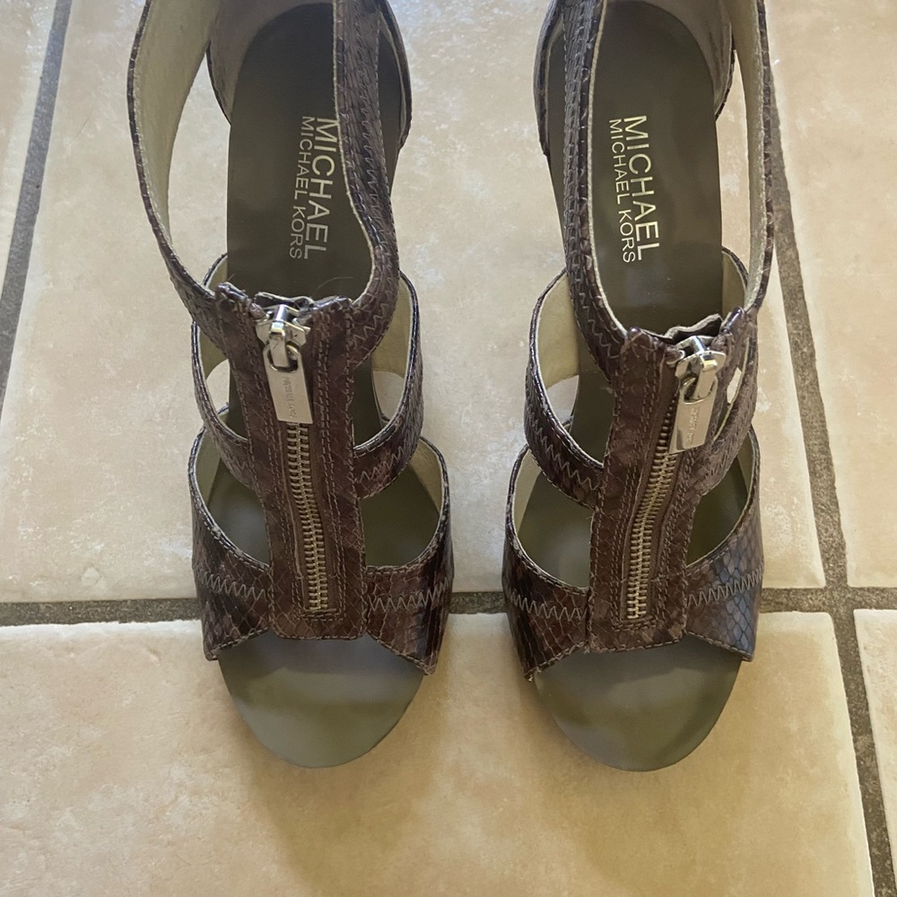 Michael Kors Brown Leather Sandals Elegant Design